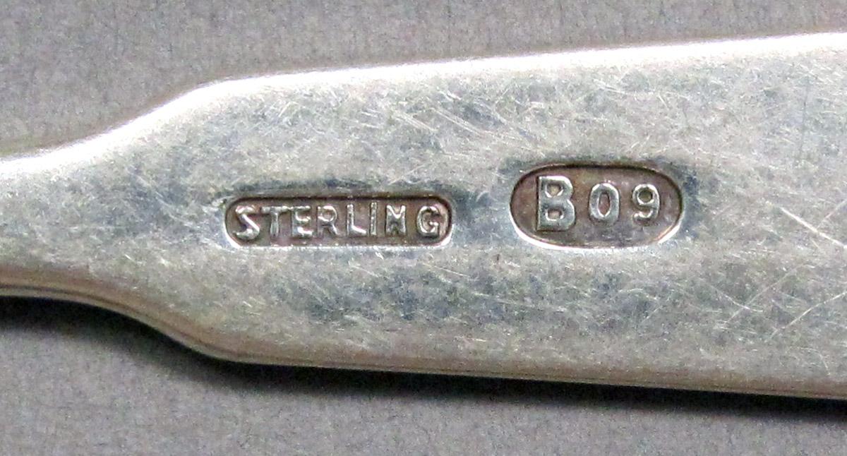 1998.0004.3949.001 Silver Spoon mark