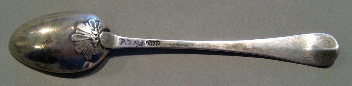 1998.0004.397.001 Silver Spoon underside