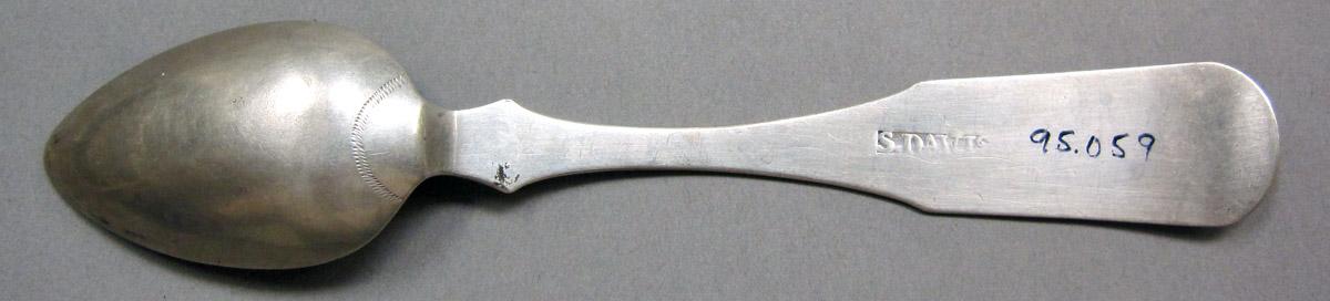 1998.0004.3971 Silver Spoon underside