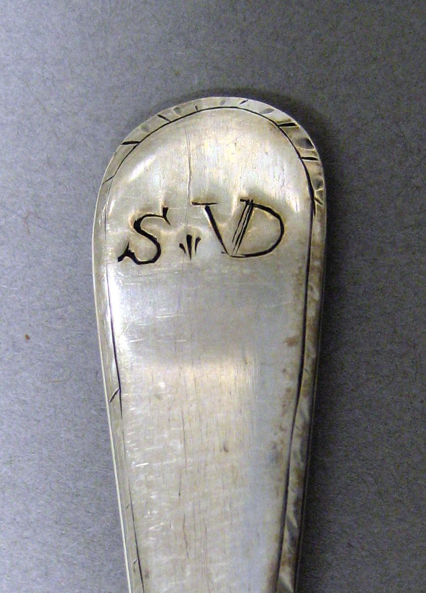 1998.0004.3972 Silver spoon engraving
