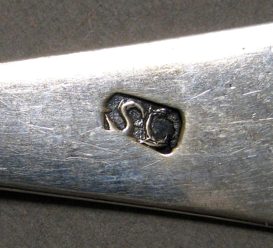 1998.0004.3976 Silver spoon mark
