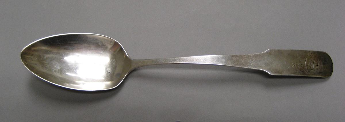 1998.0004.3979 Silver spoon upper surface
