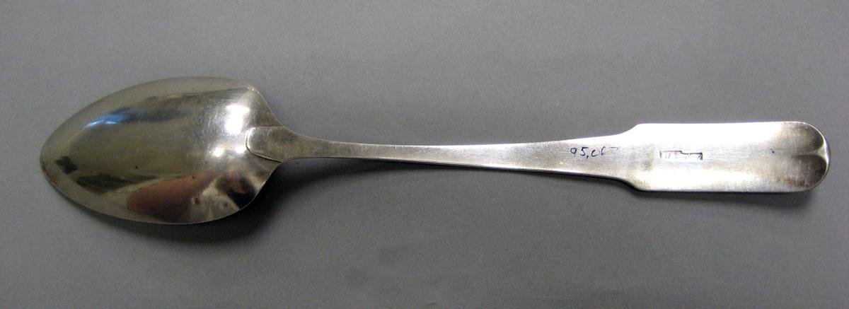 1998.0004.3979 Silver spoon underside