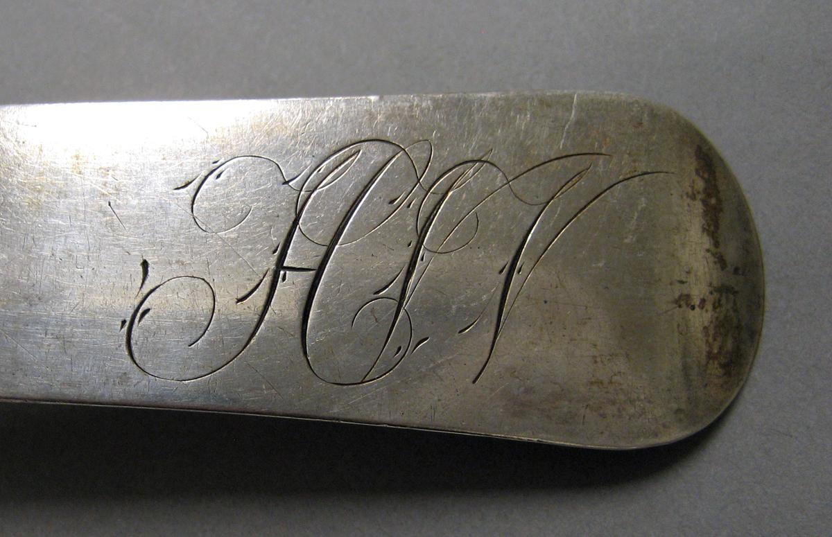 1998.0004.3980 Silver spoon engraving 2