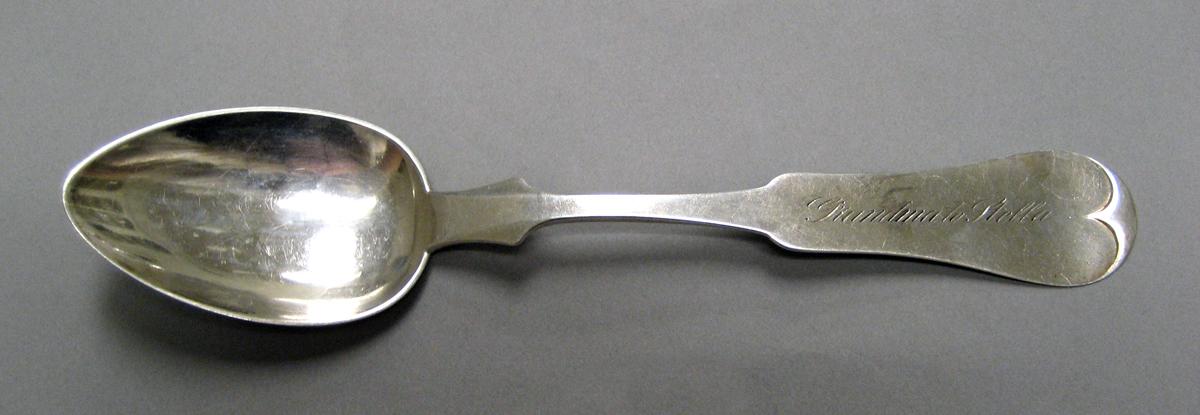 1998.0004.3983 Silver spoon upper surface