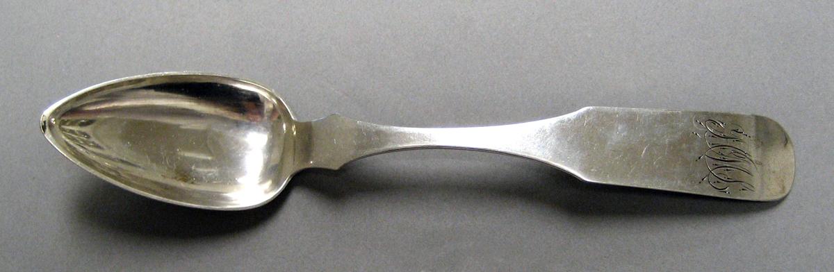 1998.0004.3985 Silver spoon upper surface