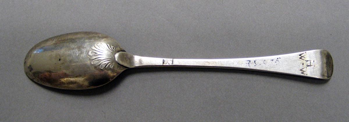 1998.0004.3987 Silver spoon underside