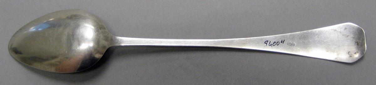 1998.0004.3996 Silver Spoon underside