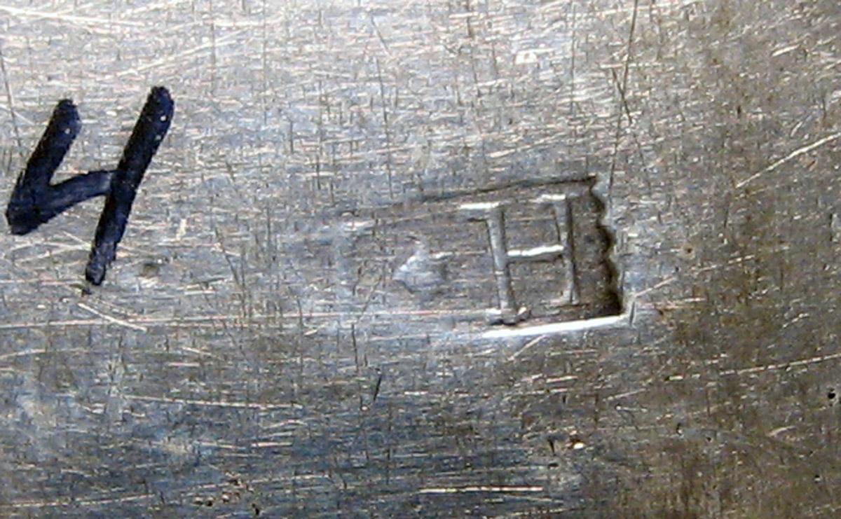 1998.0004.3996 Silver Spoon mark