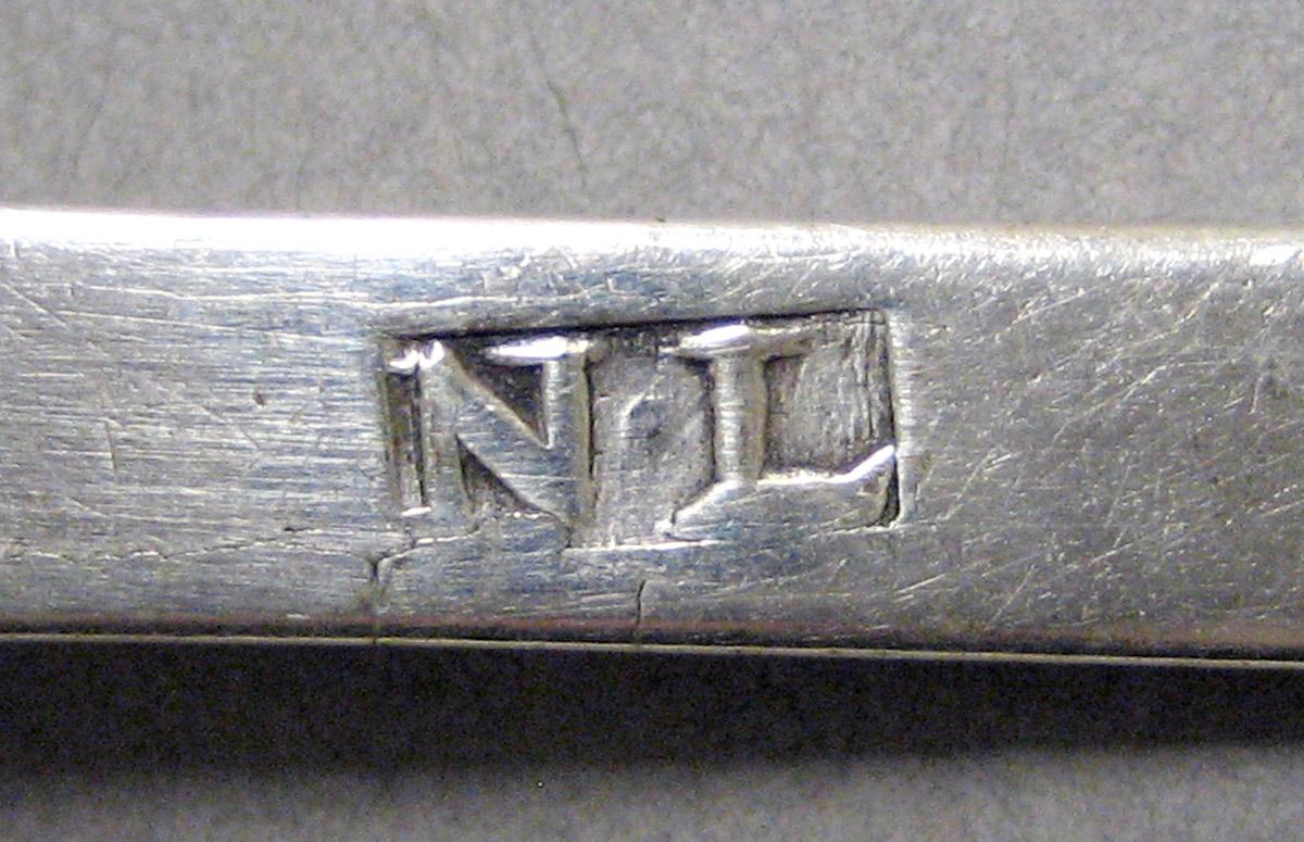 1998.0004.3997 Silver Spoon mark