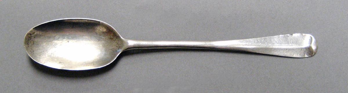 1998.0004.4000 Silver Spoon upper surface