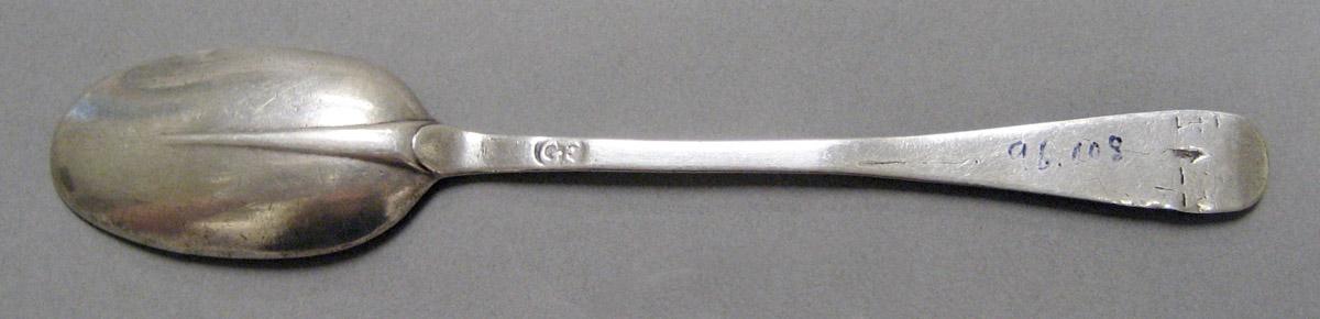 1998.0004.4000 Silver Spoon underside