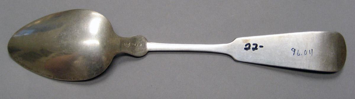 1998.0004.4003 Silver Spoon underside