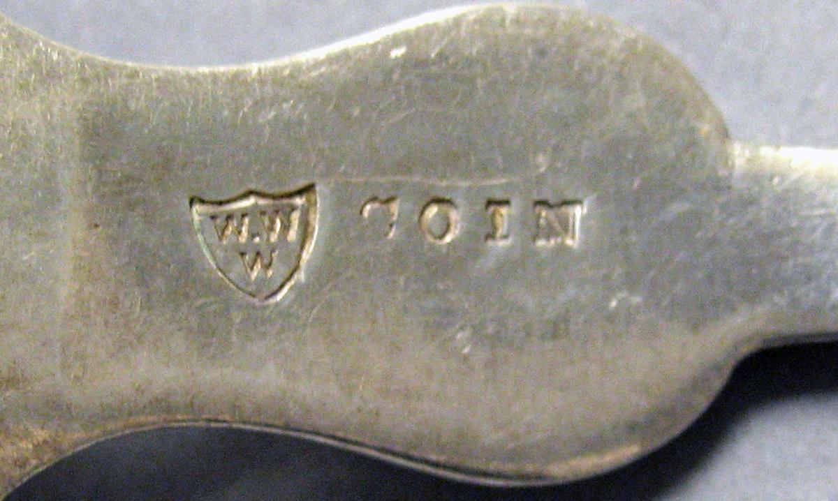 1998.0004.4003 Silver Spoon mark