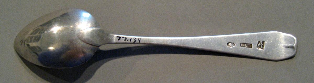 1998.0004.400 Silver Spoon underside