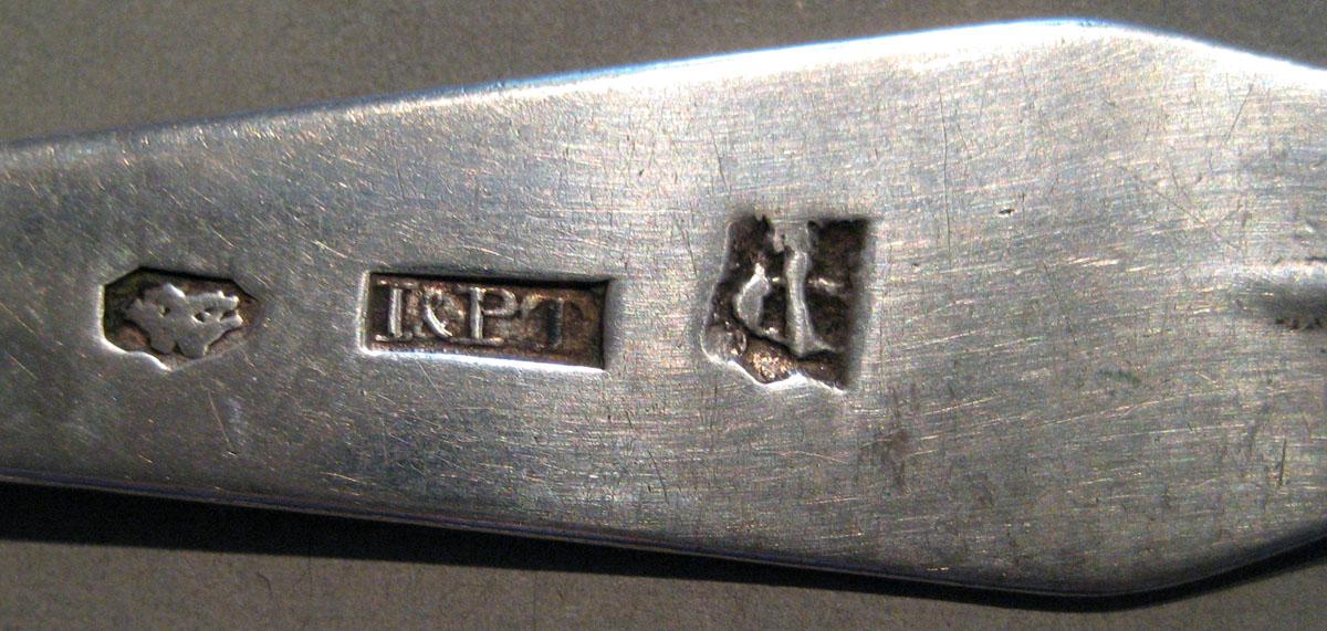 1998.0004.400 Silver Spoon marks