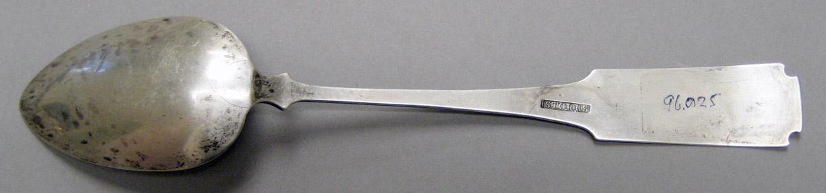 1998.0004.4017 Silver Spoon underside