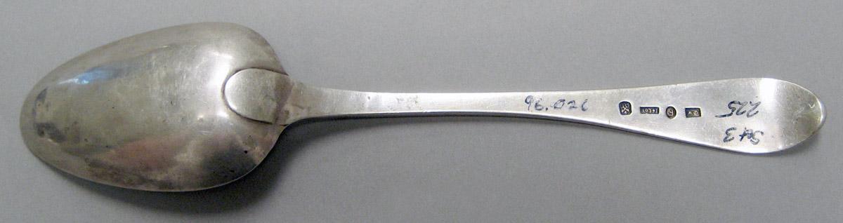 1998.0004.4018 Silver Spoon underside