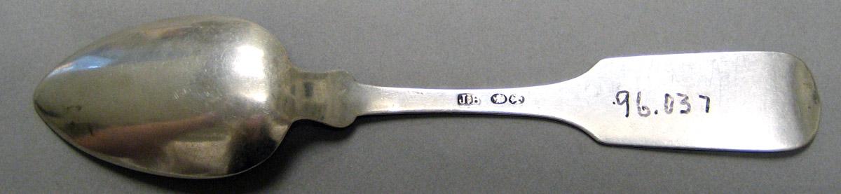 1998.0004.4028 Silver Spoon underside