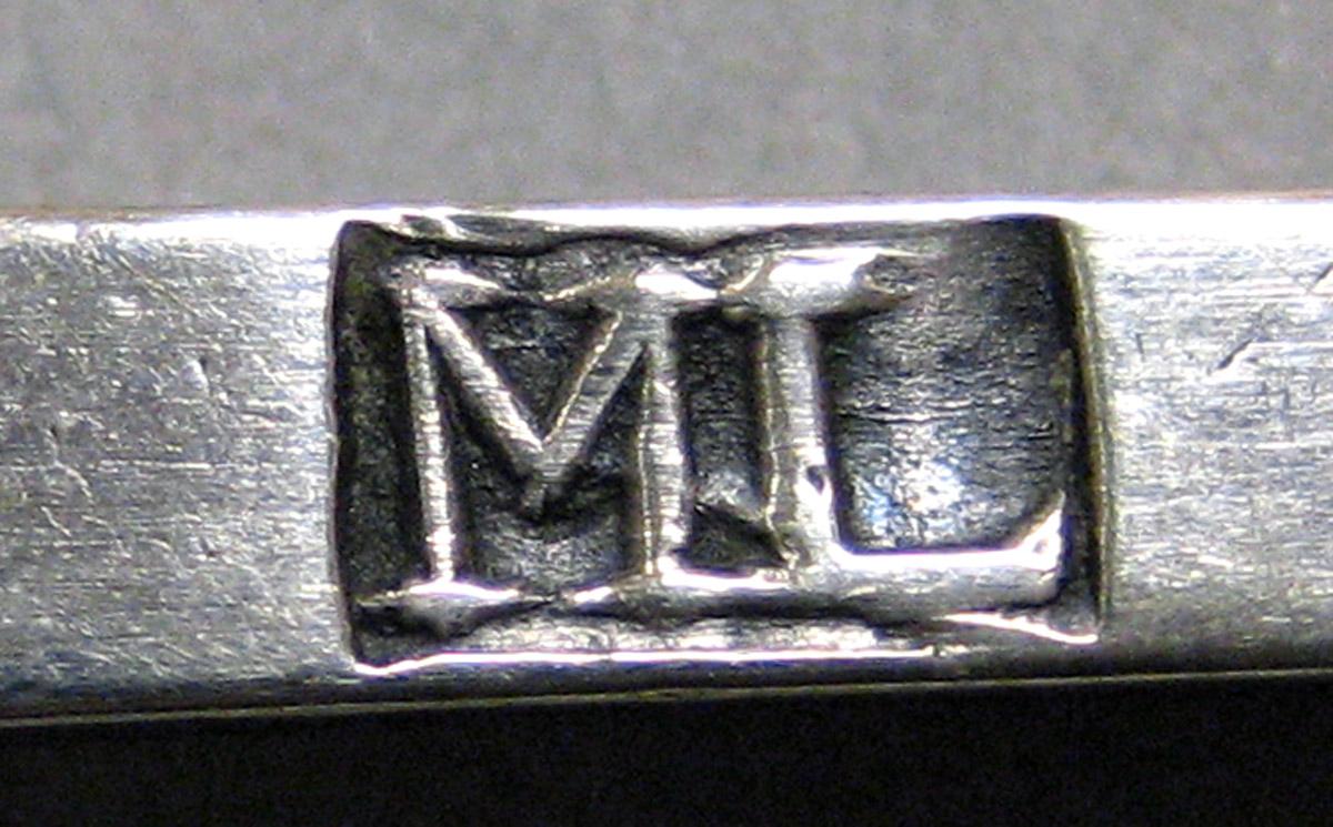 1998.0004.4034 Silver Spoon mark