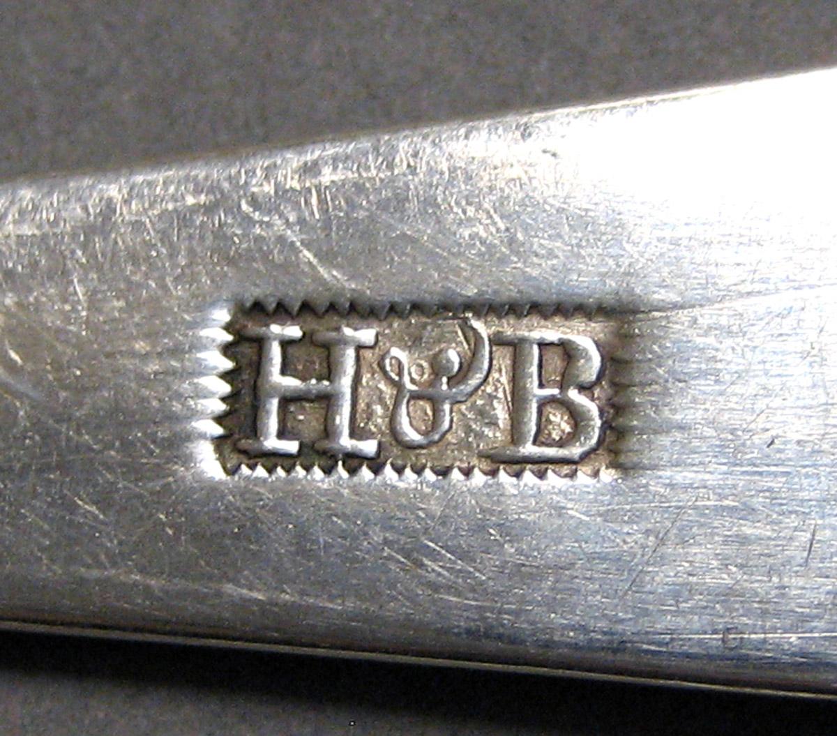 1998.0004.4045.001 Silver Spoon mark