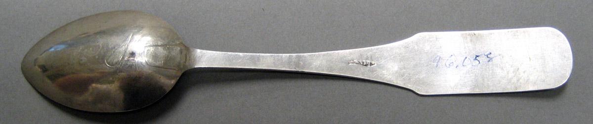 1998.0004.4047.001 Silver Spoon underside