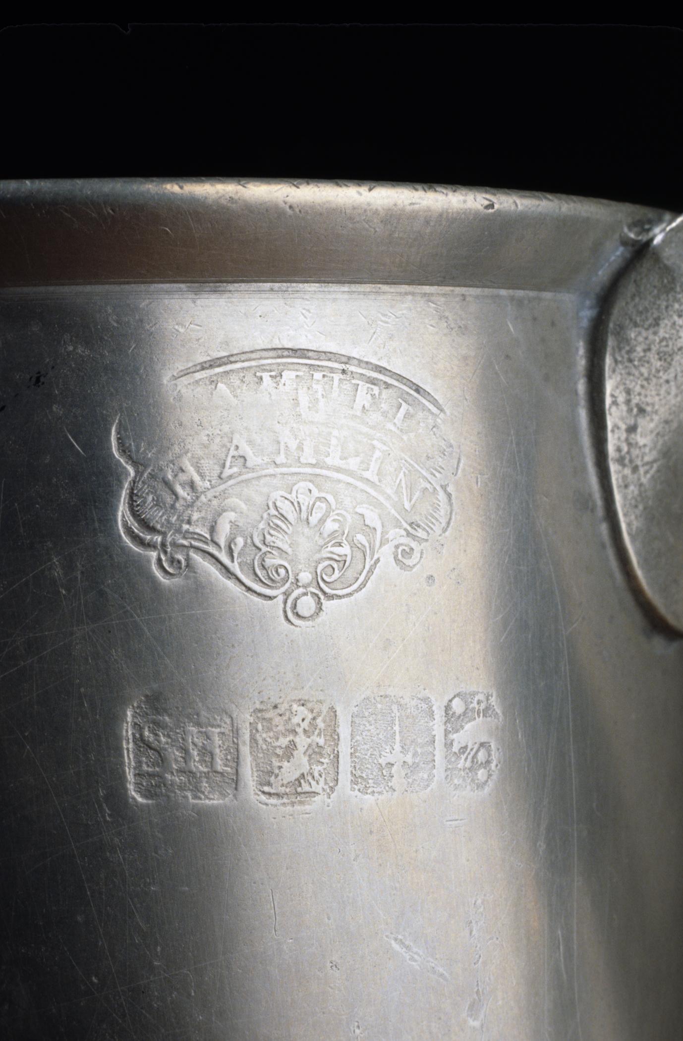 1958.0637 Pewter mug (marks)
