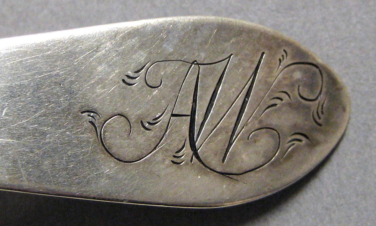1998.0004.4051 Silver Spoon engraving upper surface