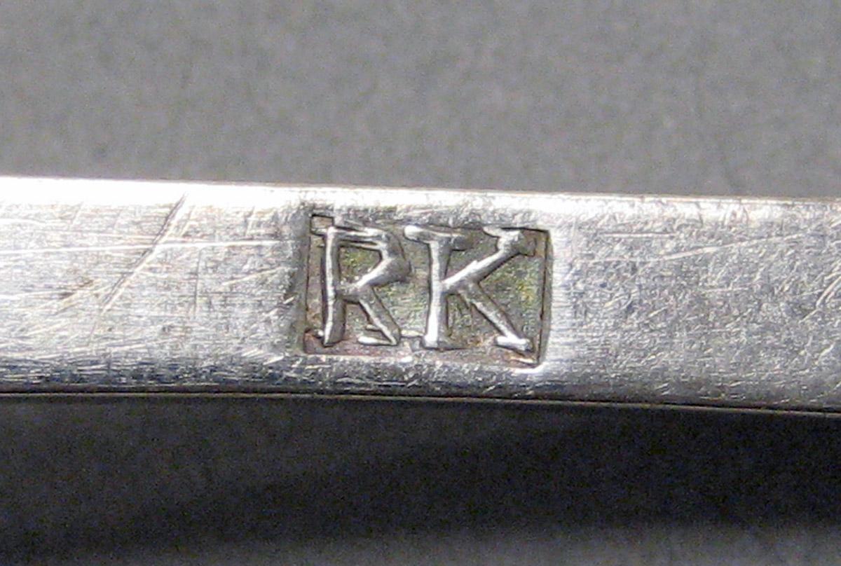 1998.0004.4053.001 Silver Spoon mark