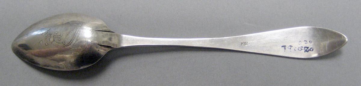 1998.0004.4054 Silver Spoon underside