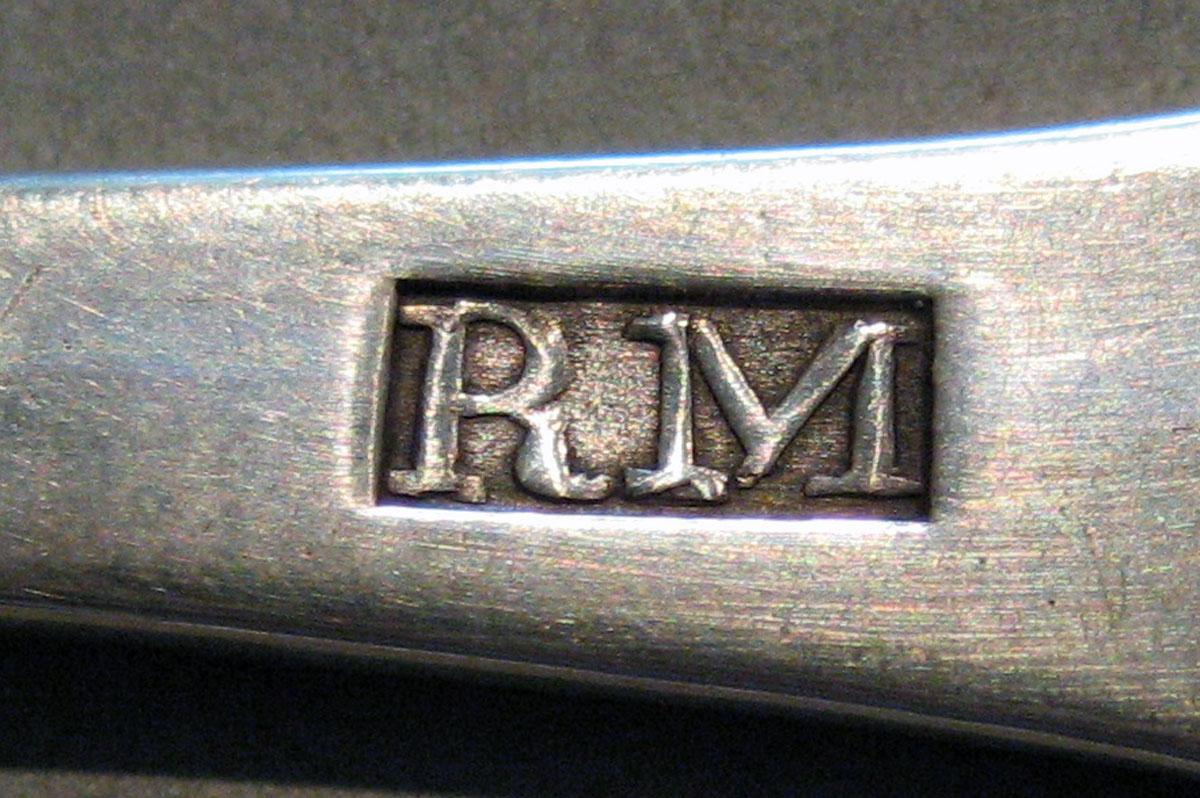 1998.0004.407.001 Silver Spoon mark