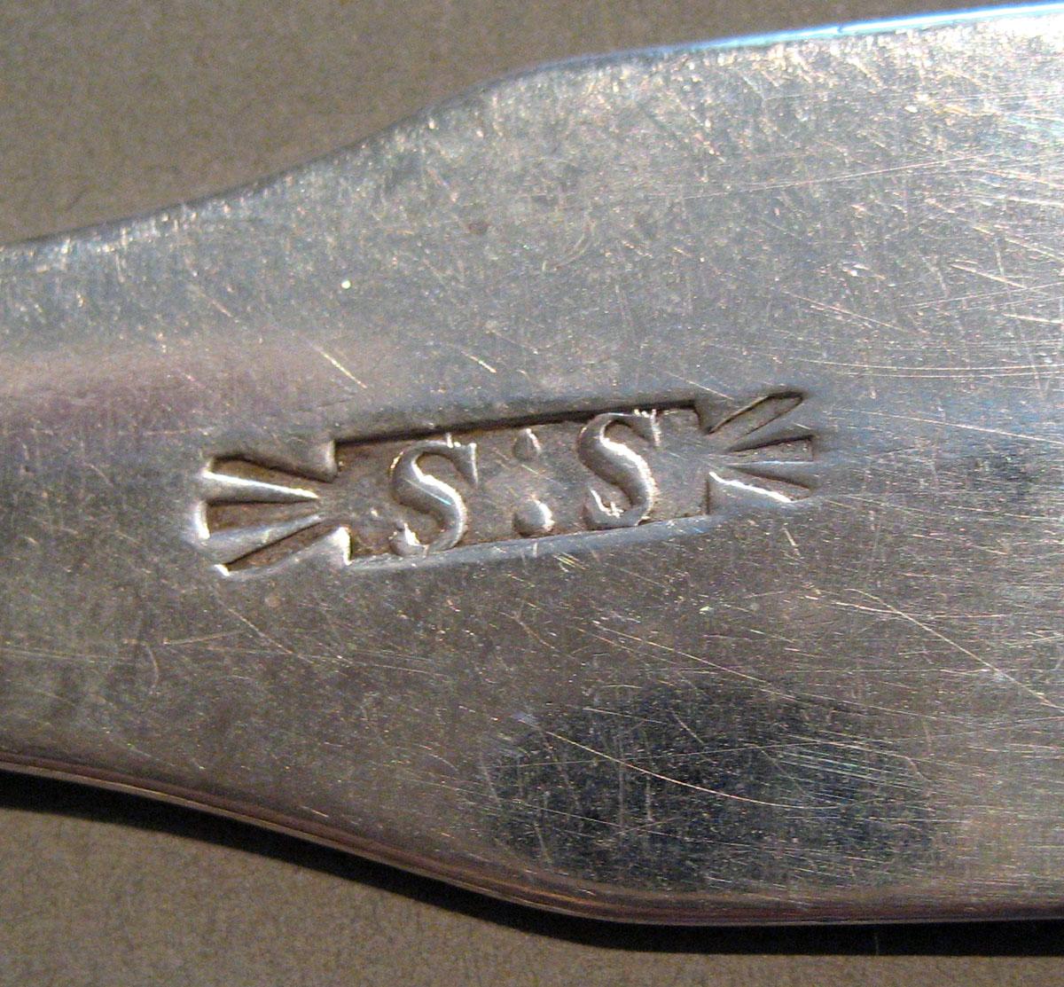 1998.0004.411 Silver Spoon mark