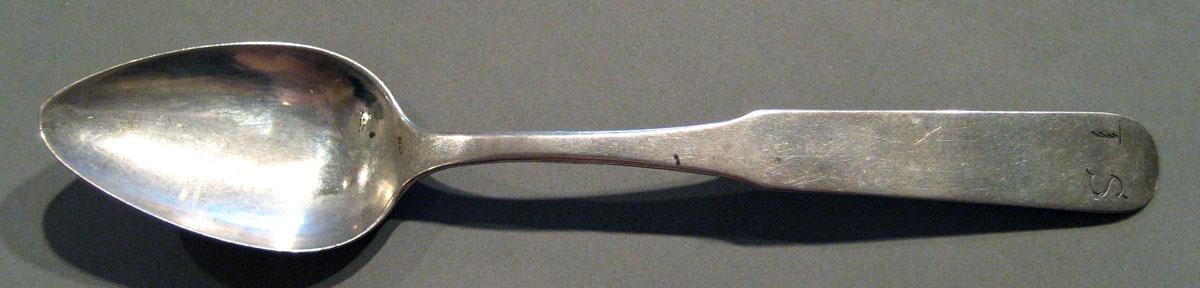 1998.0004.434.001 Silver Spoon upper surface