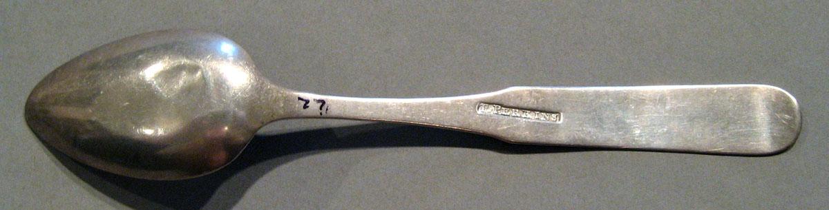1998.0004.434.002 Silver Spoon underside
