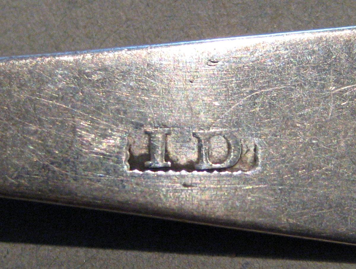 1998.0004.438 Silver Spoon mark