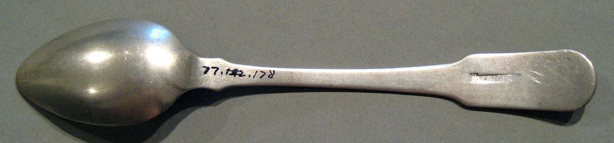 1998.0004.443.002 Silver Spoon underside
