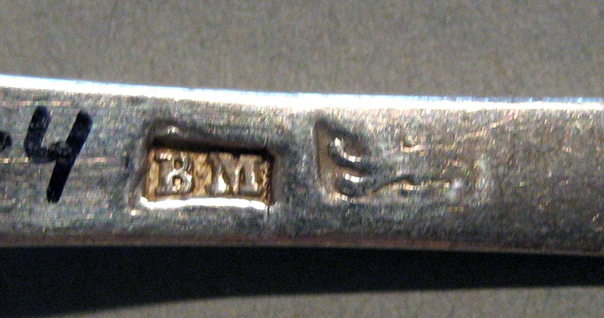 1998.0004.447 Silver Spoon marks