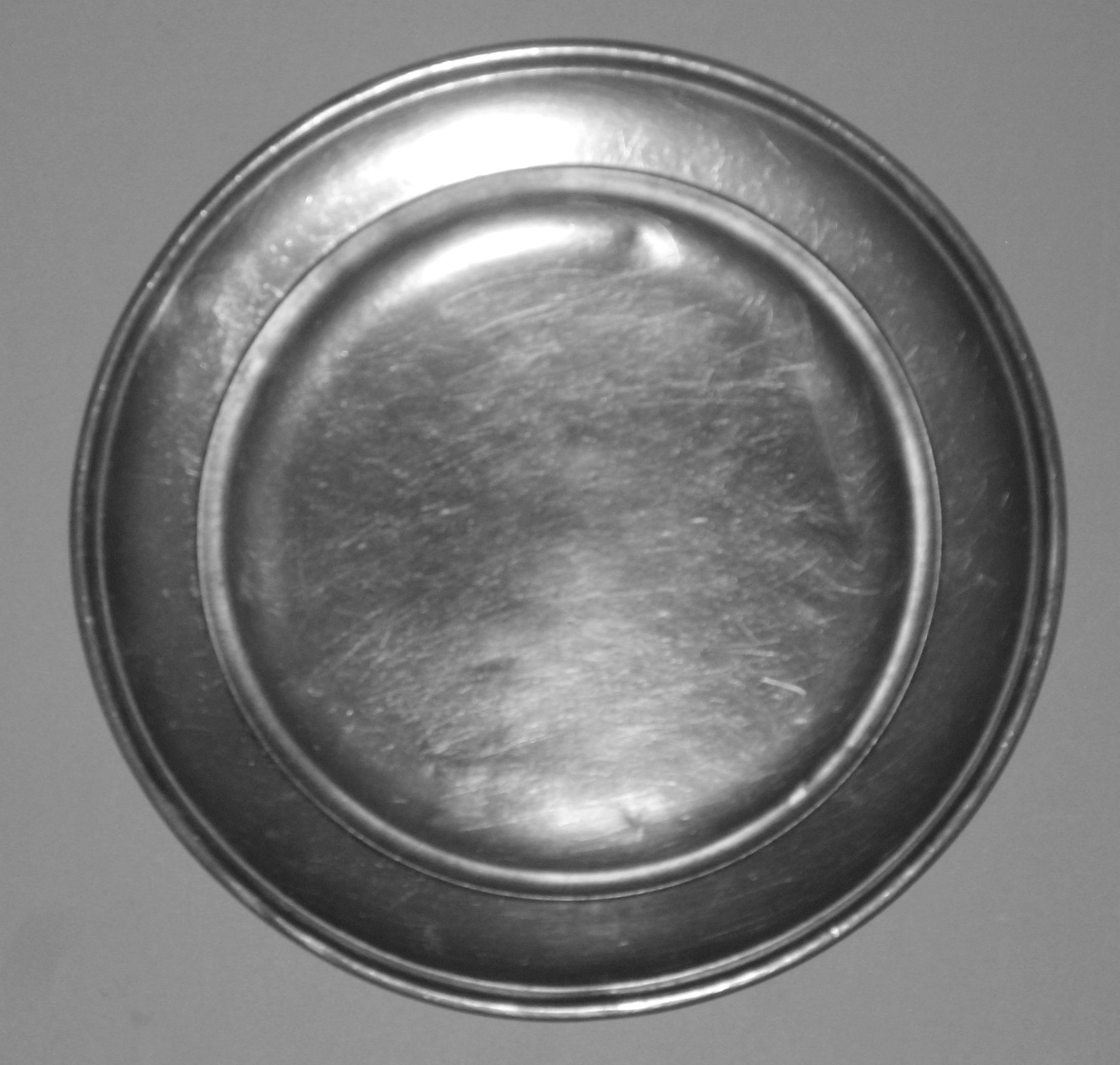 1958.0944 Pewter plate