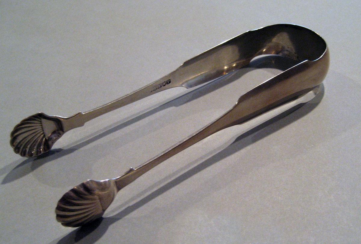 1998.0004.453 Silver Tongs view 3
