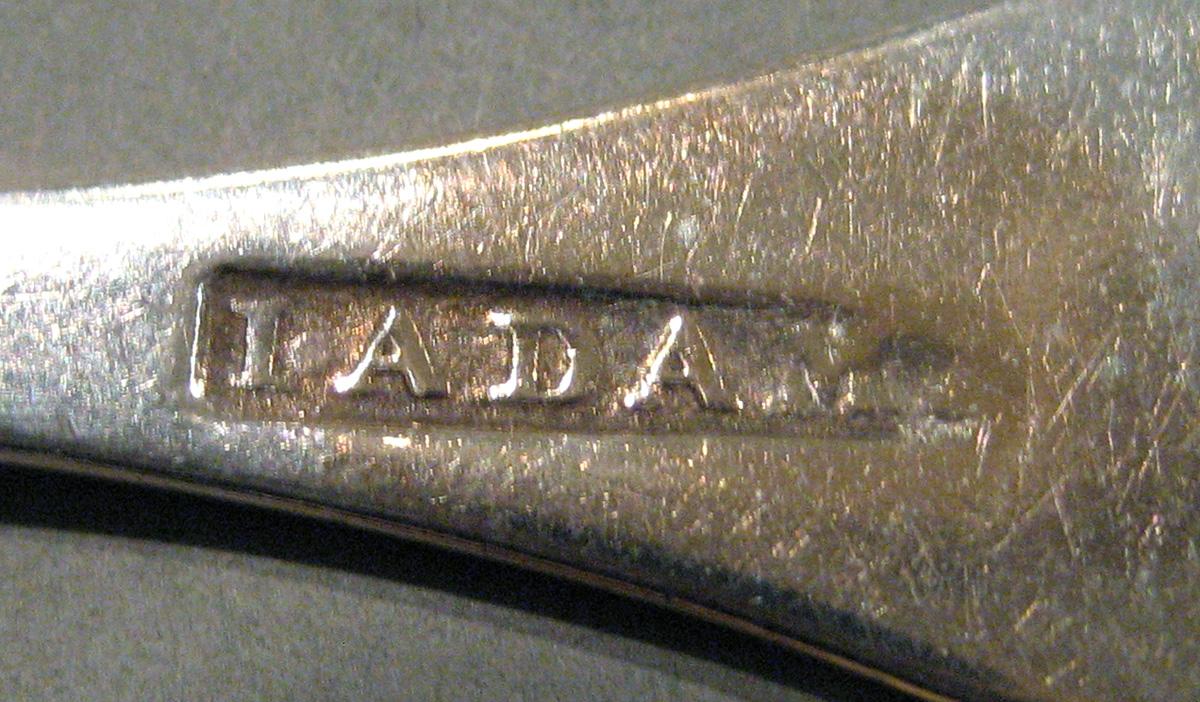 1998.0004.459.002 Silver Spoon mark