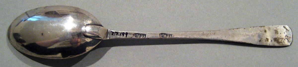 1998.0004.463 Silver Spoon underside