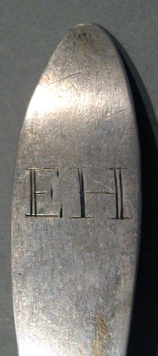 1998.0004.465.003 Silver Spoon engraving