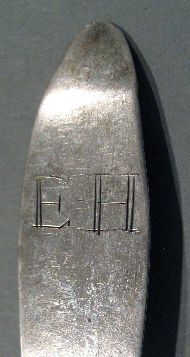 1998.0004.465.004 Silver Spoon engraving
