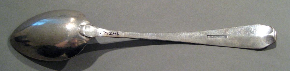 1998.0004.469 Silver Spoon underside