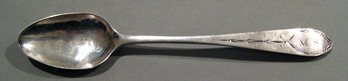 1998.0004.475 Silver Spoon upper surface