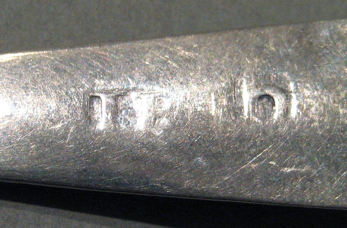 1998.0004.475 Silver Spoon mark
