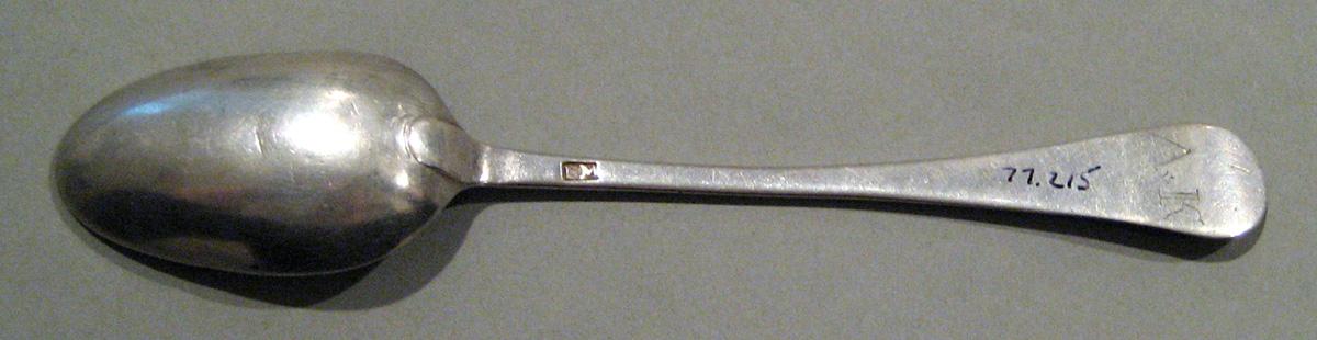 1998.0004.478 Silver Spoon underside
