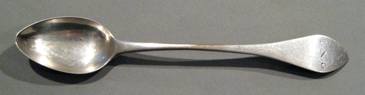 1998.0004.480 Silver Spoon upper surface