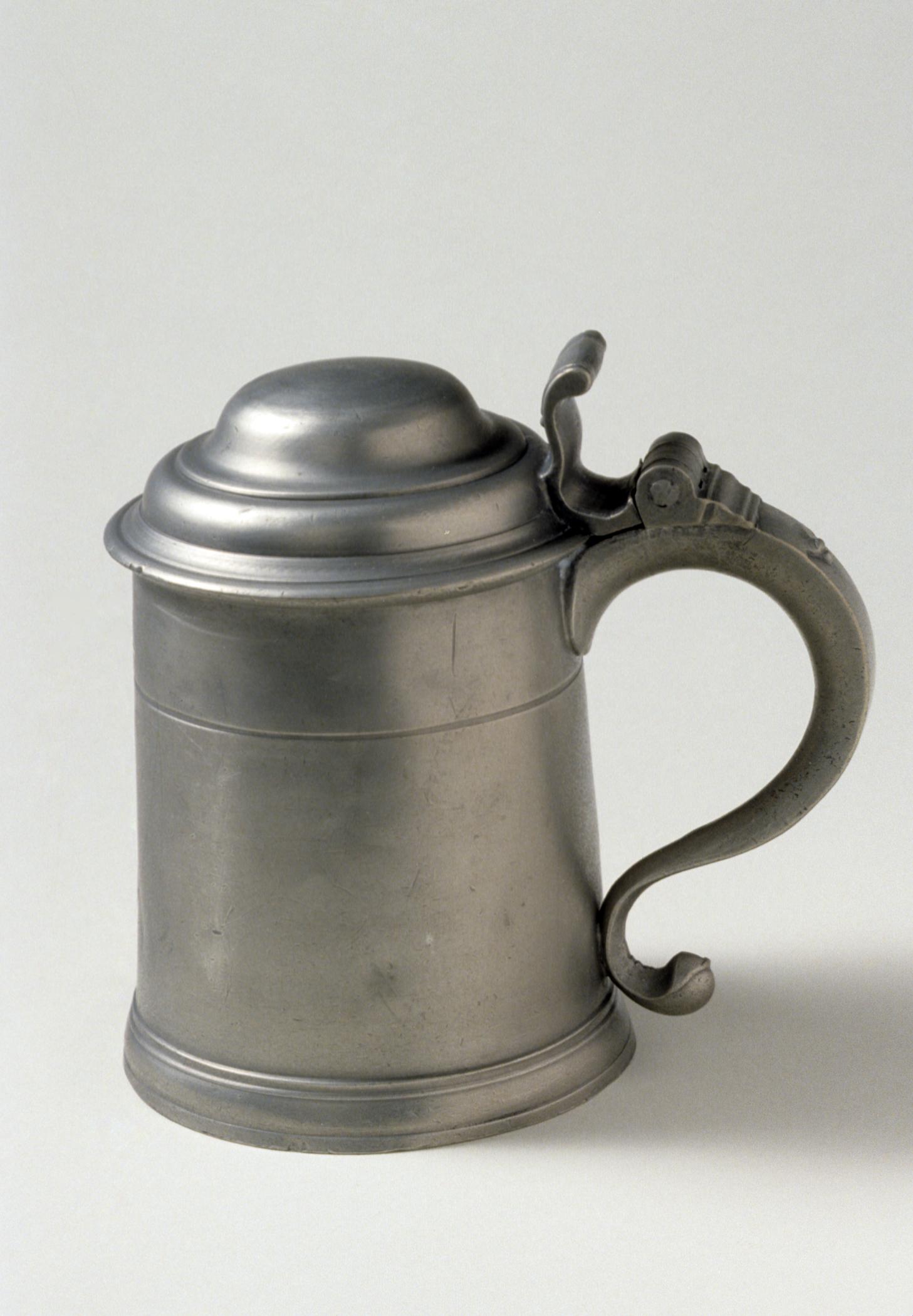 1958.0648 Pewter tankard