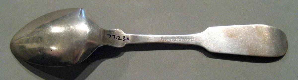 1998.0004.493 Silver Spoon underside